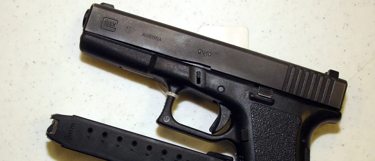 BOSSIER CITY,LA-SEPTEMBER 11: A Glock 9mm pistol, legal to own under present guns laws, is displayed with 2 different capacity bullet clips at Shooters USA target range on September 11, 2004 in Bossier City, Louisiana. (Photo by Mario Villafuerte/Getty Images)