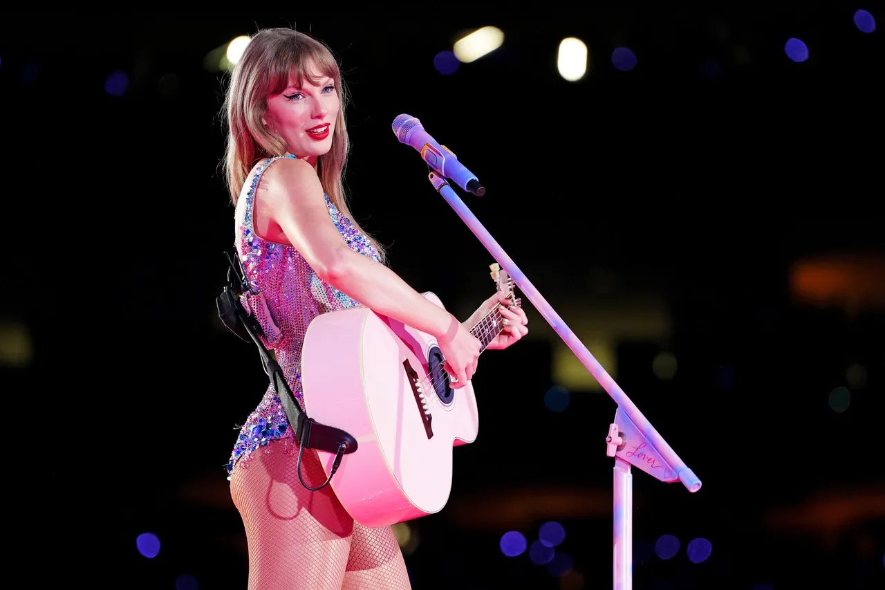 NEW ORLEANS, LOUISIANA - OCTOBER 25: (EDITORIAL USE ONLY. NO STANDALONE PUBLICATION USE (NO SPECIAL INTEREST OR SINGLE ARTIST PUBLICATION USE; NO BOOK USE)) Taylor Swift performs onstage during "Taylor Swift | The Eras Tour" at Caesars Superdome on October 25, 2024 in New Orleans, Louisiana. (Photo by Erika Goldring/TAS24/Getty Images for TAS Rights Management)