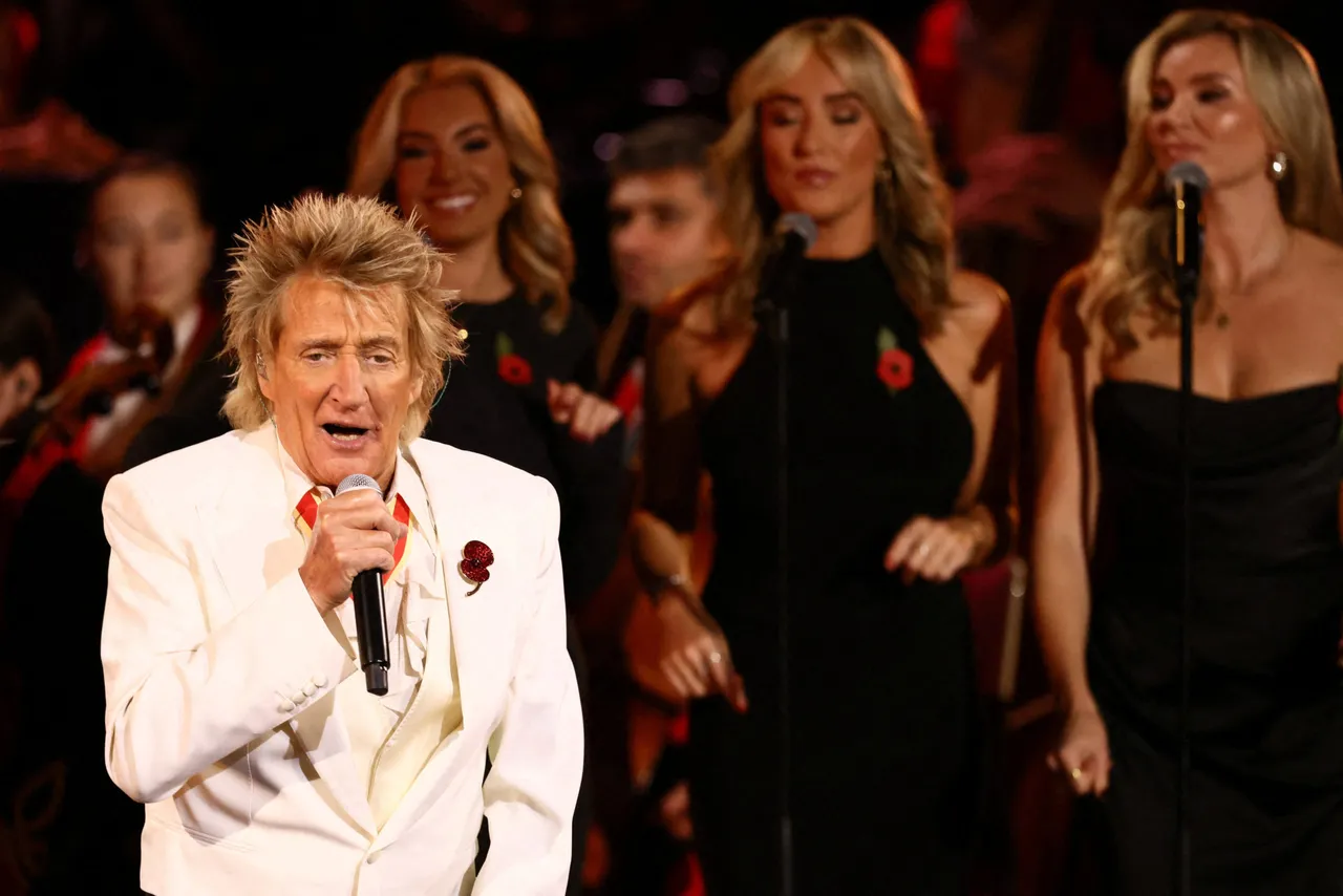 Rod Stewart performs during The Royal British Legion Festival of Remembrance event at the Royal Albert Hall, in London, on November 8, 2025 ahead of Remembrance Day commemorations. (Photo by Jack Taylor / POOL / AFP via Getty Images)
