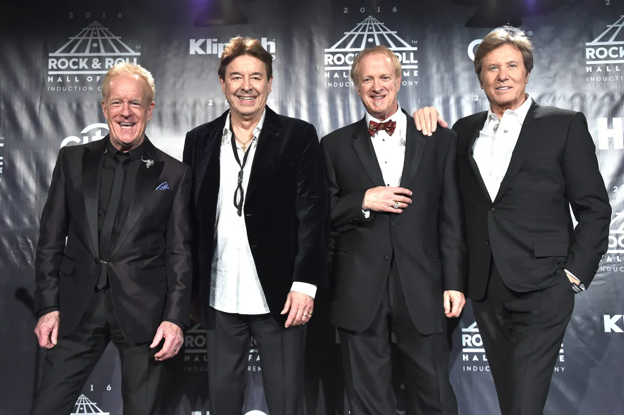 NEW YORK, NEW YORK - APRIL 08: (L-R) Inductees James Pankow, Walter Parazaider, Lee Loughnane and Robert Lamm of Chicago pose on stage in the press room at the 31st Annual Rock And Roll Hall Of Fame Induction Ceremony at Barclays Center on April 8, 2016 in New York City. (Photo by Mike Coppola/Getty Images)