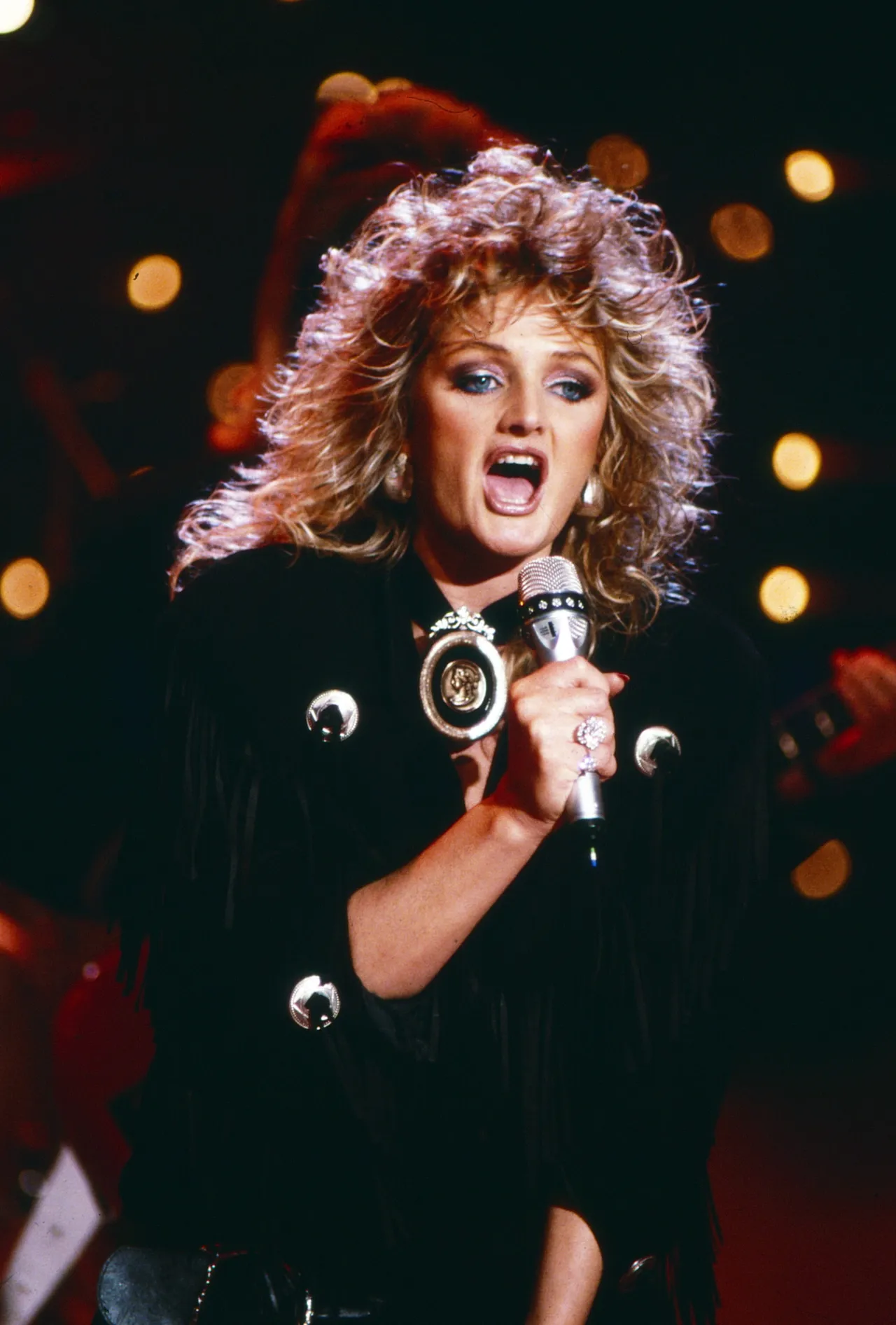 Bonnie Tyler, britische Rock- und Popsängerin, Deutschland um 1987. (Photo by Valdmanis/United Archives via Getty Images)