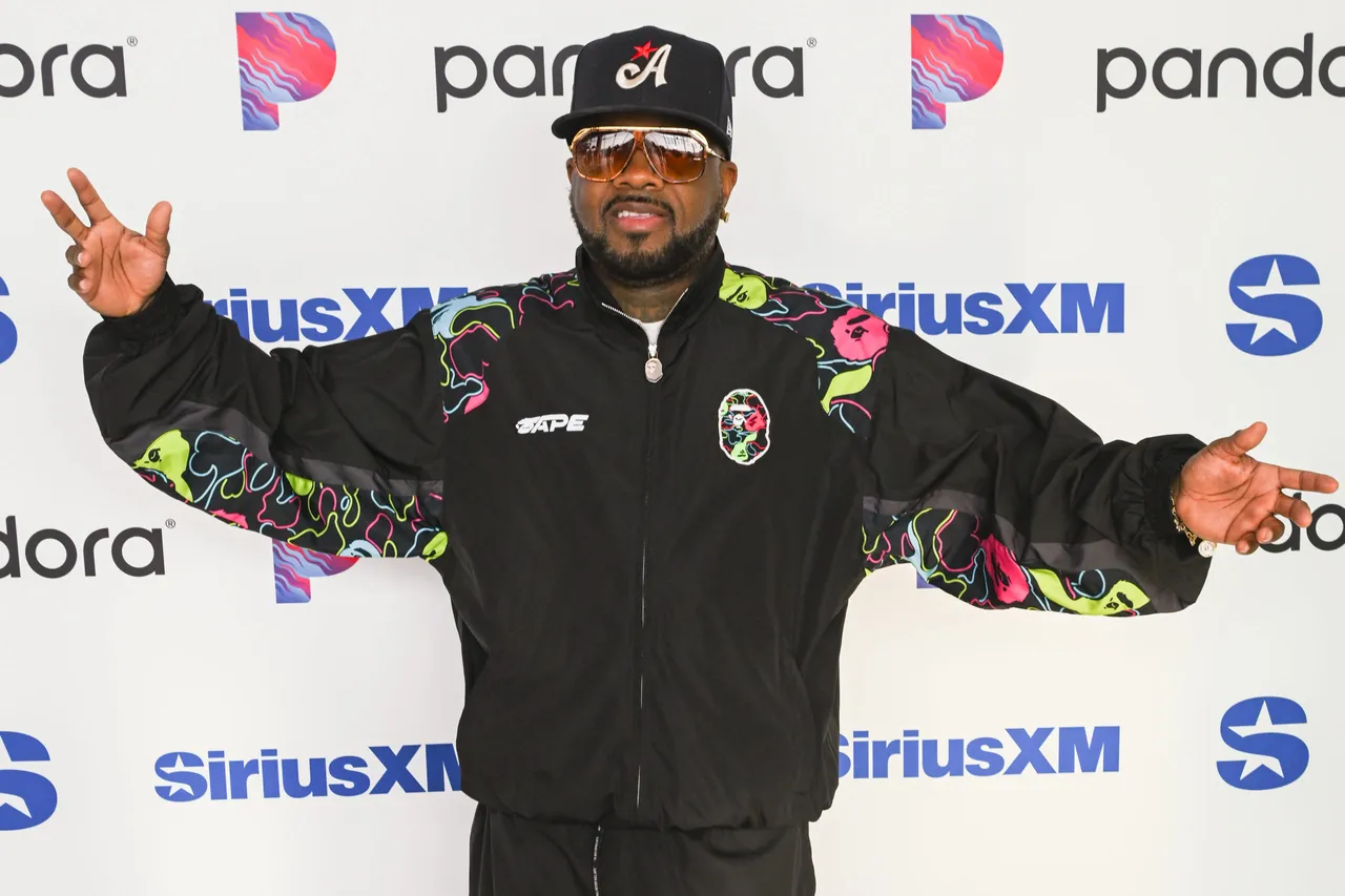 LOS ANGELES, CALIFORNIA - JULY 17: Jermaine Dupri visits SiriusXM Studios on July 17, 2025 in Los Angeles, California. (Photo by Olivia Wong/Getty Images)