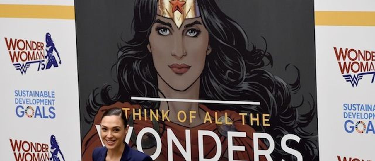 ‘Wonder Woman’ Locks Lips With Female Superhero In New DC Issue