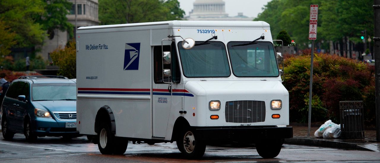 Senate Democrats Urge Postal Service To Embrace Costly Electric Vehicles