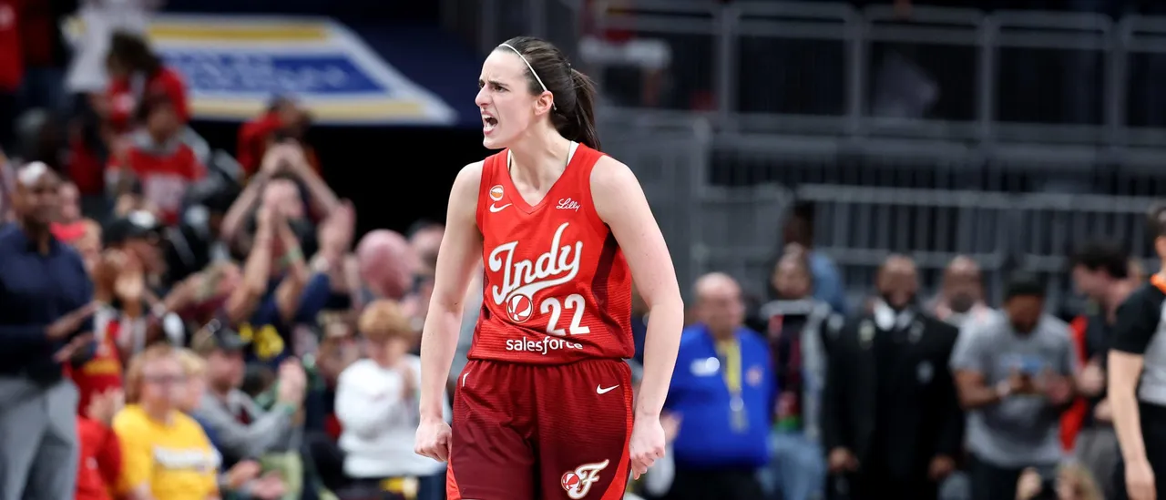 'It's Ridiculous': Caitlin Clark Fed Up After Referees Hit Her With Technical Foul For Clapping