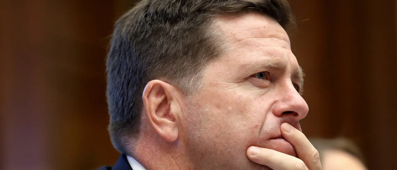 Senate Moving Heaven And Earth To Confirm Trump's DNI Pick As Warrantless Spy Powers Sit On Ice