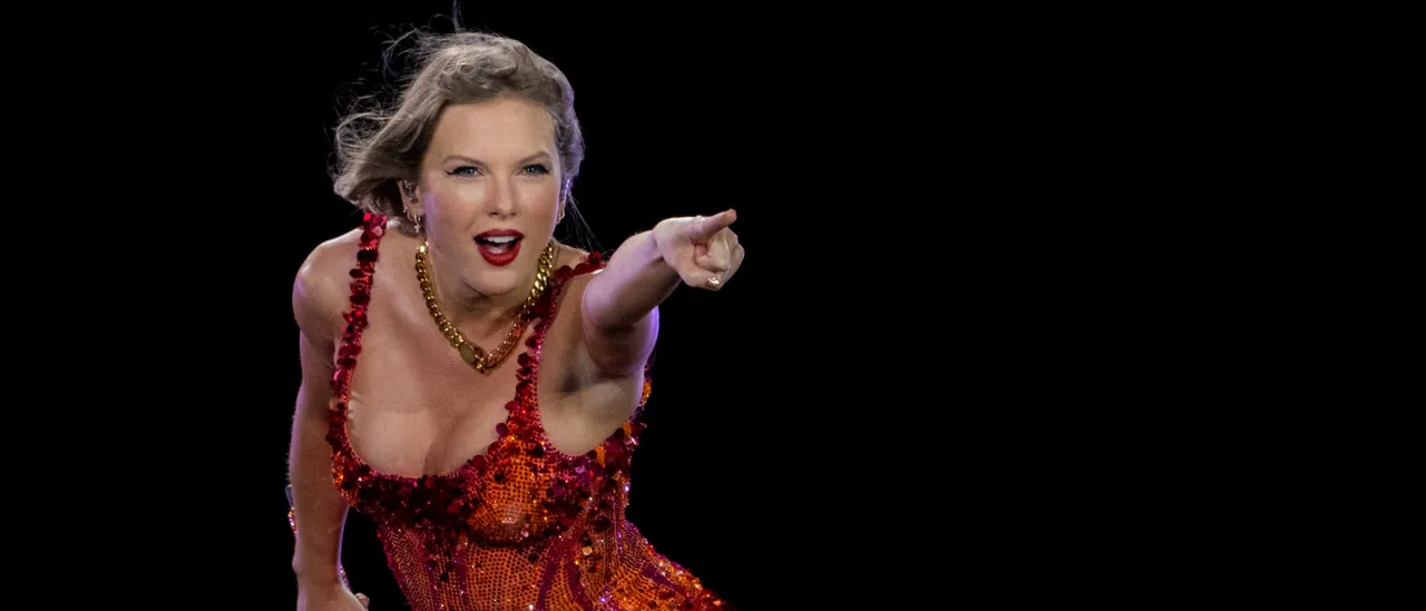 Taylor Swift Tries To Win Back Country Crowd, Gets Brutal Reality Check