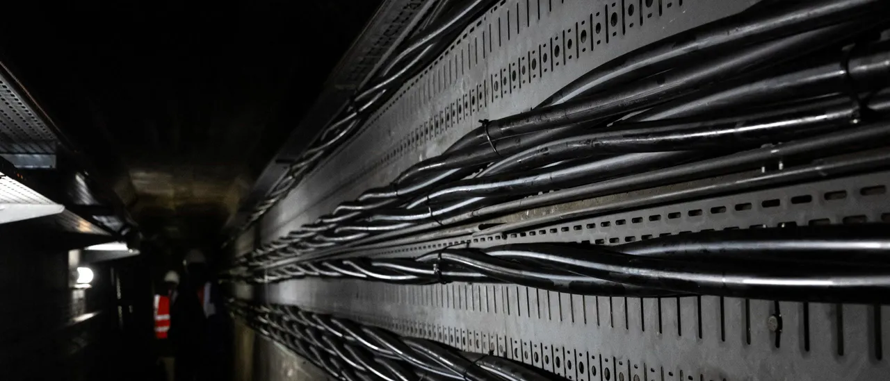 Inside The Plan To Build A New American Internet