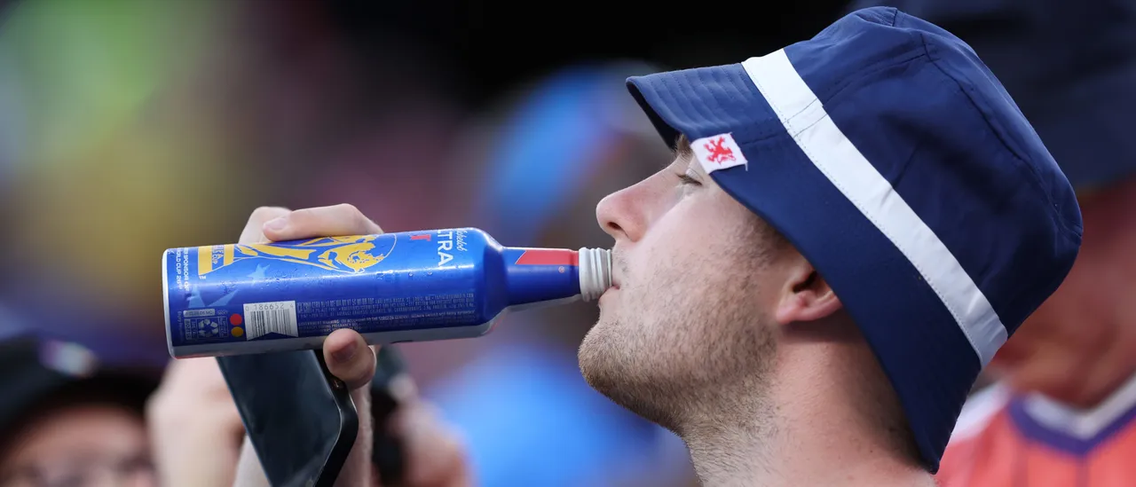Beer Crisis In Boston After Scotland Fans Drink Local Bars Dry