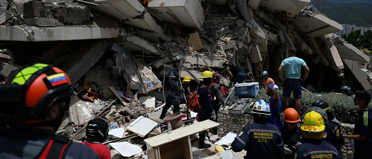 Over 900 Believed Dead Days After Twin Earthquakes Rock Venezuela