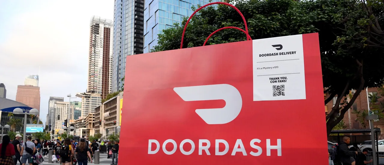 'Anarcho-Communist' Delivery Driver Gloats After Allegedly Stealing Orders For Federal Workers
