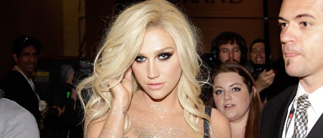 Kesha's Boobs Fall Out, Then Her Vocal Cords Bust Live On Stage