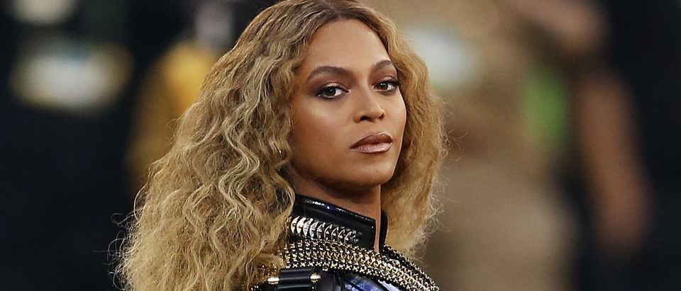 Peter King criticizes Beyonce's Super Bowl performance