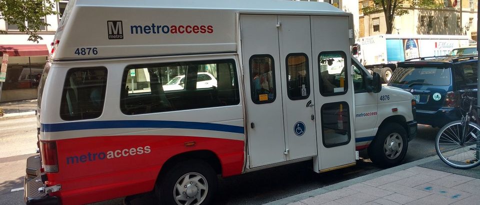 Metro Access bus. Steve Birr/DCNF
