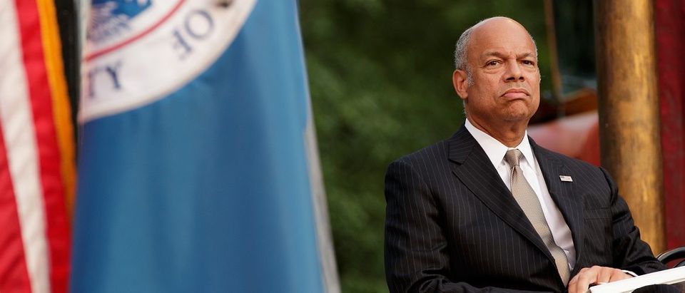 Jeh Johnson Attends Naturalization Ceremony In Honor Of World Refugee Day
