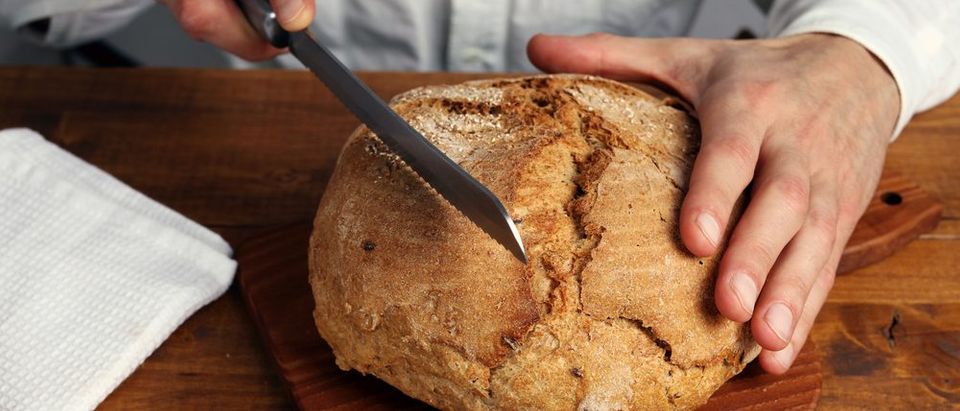 Bread knife (Photo via Shutterstock)