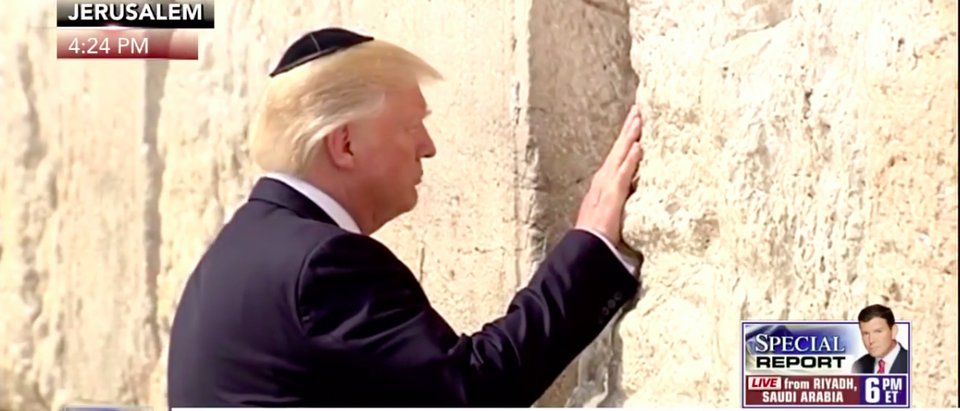 Screen Shot Trump Prays At Western Wall (Fox News: May 22, 2017)