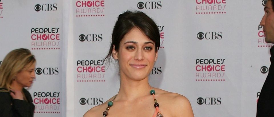 Actress Lizzy Caplan arrives at the 33rd Annual People's Choice Awards. (Photo by Mark Davis/Getty Images)