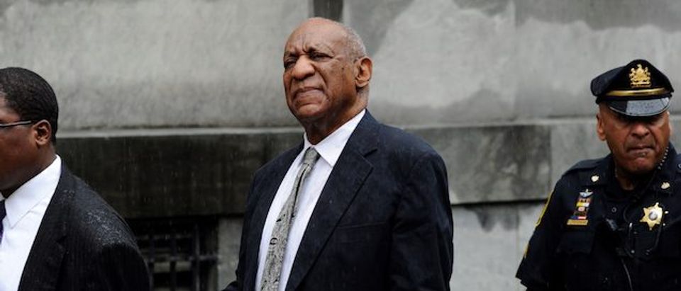 Actor and comedian Bill Cosby departs after a judge declared a mistrial in his sexual assault trial at the Montgomery County Courthouse in Norristown, Pennsylvania, June 17, 2017. REUTERS/Charles Mostoller