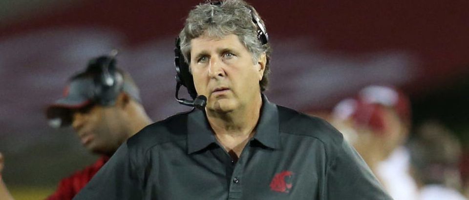 Head coach Mike Leach of the Washington State Cougars looks on during the game against the USC Trojans at Los Angeles Coliseum on September 7, 2013 in Los Angeles. (Photo by Stephen Dunn/Getty Images)