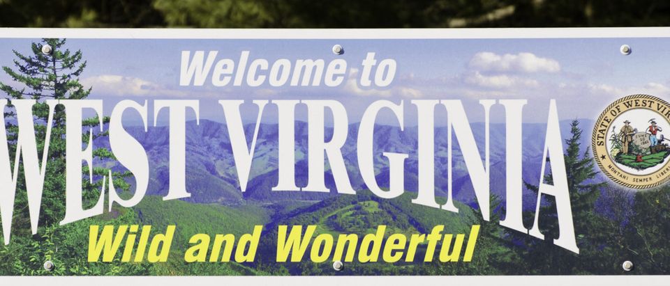 Here is a photo of a West Virginia welcome sign. (Photo: Shutterstock/ LesPalenik)
