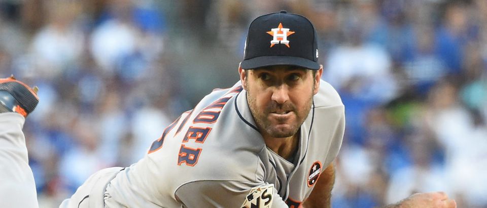Houston Astros starting pitcher Justin Verlander (35) throws a pitch against the Los Angeles Dodgers in the first inning in game two of the 2017 World Series at Dodger Stadium Oct. 25, 2017, Los Angeles. (Photo: Jayne Kamin-Oncea-USA TODAY Sports)