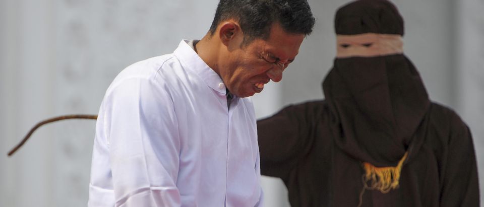 TOPSHOT-INDONESIA-RELIGION-CRIME-ISLAM
