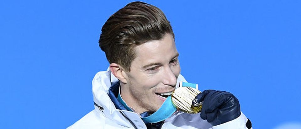 PYEONGCHANG-GUN, SOUTH KOREA - FEBRUARY 14: Gold medalist Shaun White of the United States poses during the medal ceremony for the Snowboard Men's Halfpipe Final on day five of the PyeongChang 2018 Winter Olympics at Medal Plaza on February 14, 2018 in Pyeongchang-gun, South Korea. (Photo by Quinn Rooney/Getty Images)