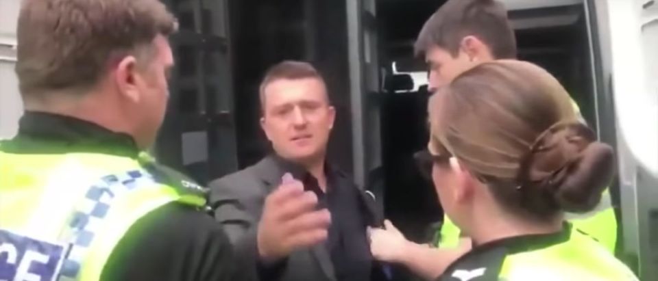 Tommy-Robinson-Arrested