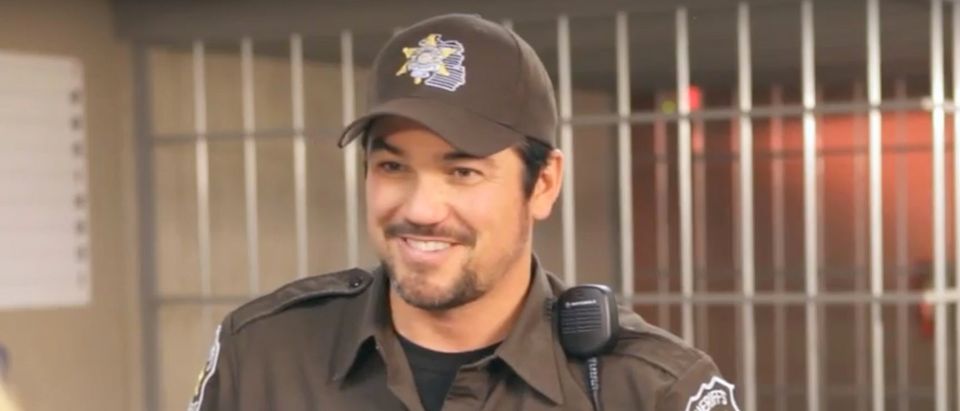 Dean Cain plays the role of sheriff in 'Small Town Santa.'/Screenshot