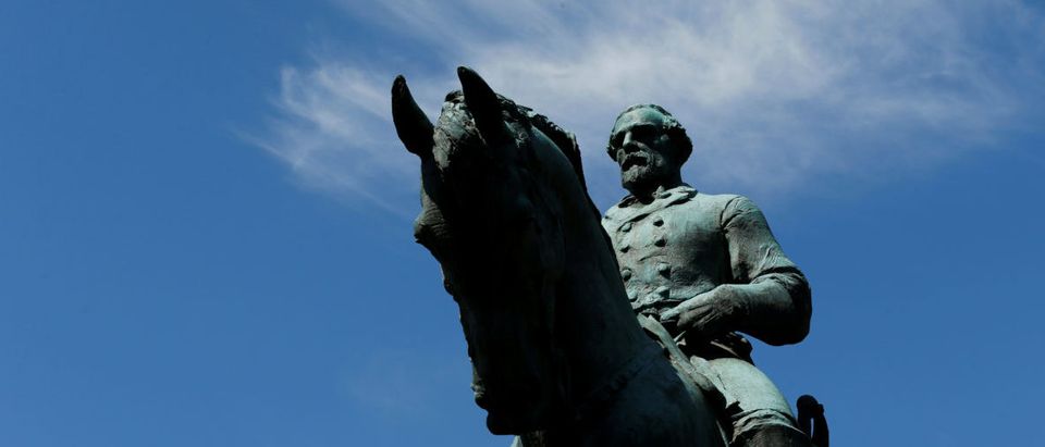 The statue of Confederate General Robert E. Lee sits at the center of the park formerly dedicated to him, the site of recent violent demonstrations in Charlottesville, Virginia, U.S. August 18, 2017. REUTERS/Jonathan Ernst