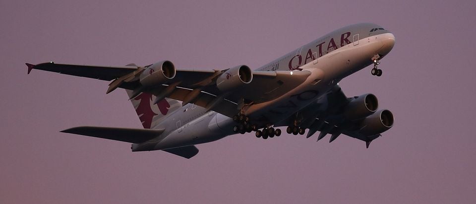 SYDNEY, AUSTRALIA - AUGUST 19: A Qatar Airways Airbus A380 comes in to land on August 19, 2018 in Sydney, Australia. (Photo by Ryan Pierse/Getty Images)