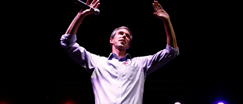 Democratic Texas U.S. Senate candidate Rep. Beto O'Rourke gestures as he concedes to Senator Ted Cruz at his midterm election night party in El Paso, Texas, U.S., November 6, 2018/ REUTERS