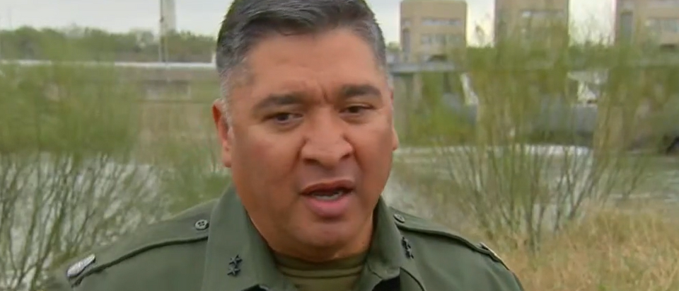 Raul Ortiz talks about border crisis with Sean Hannity (Fox News screengrab)