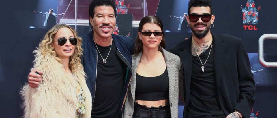 Lionel Richie Hand And Footprint Ceremony