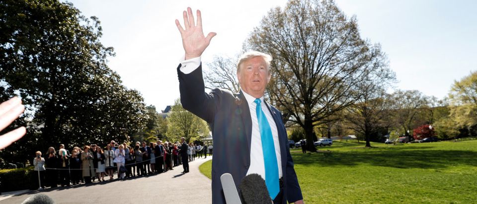 U.S. President Donald Trump waves as he departs for travel to Texas from the White House in Washington, U.S., April 10, 2019. REUTERS/Kevin Lamarque