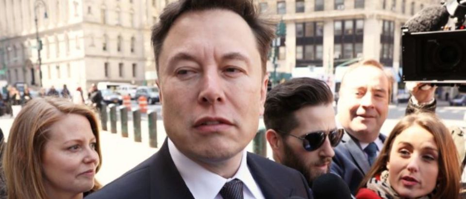 Tesla CEO Elon Musk arrives at Manhattan federal court for a hearing on his fraud settlement with the Securities and Exchange Commission (SEC) in New York City, U.S. April 4, 2019. REUTERS/Brendan McDermid