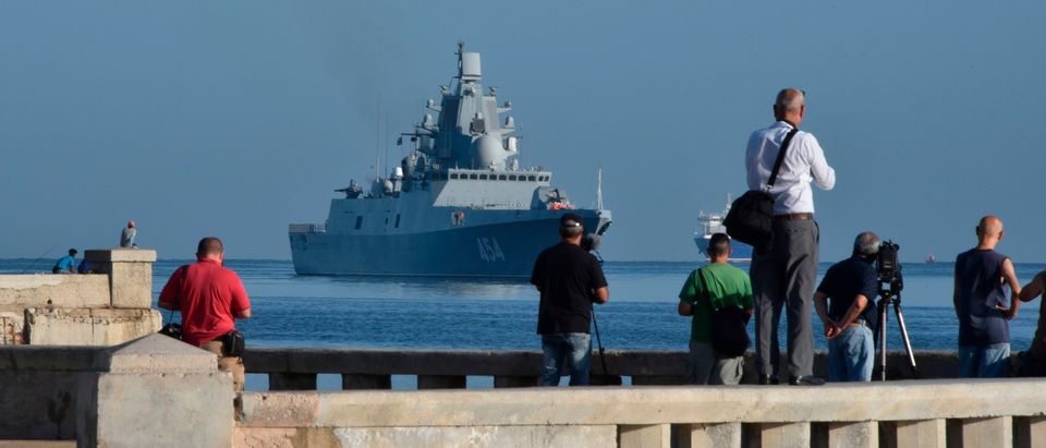Vessels of the Russian Federation Navy arrive at the port of Havana, on June 24, 2019. (ADALBERTO ROQUE/AFP/Getty Images)