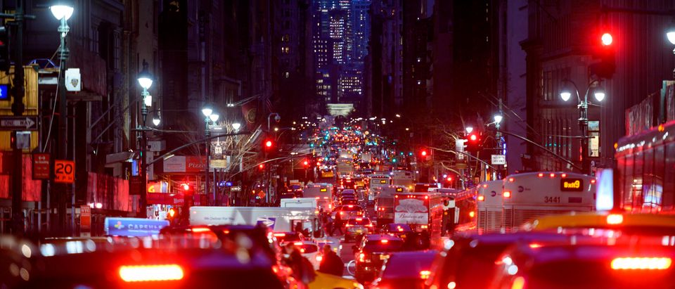 Cars are seen in a traffic jam in their evening commute on the 5th Avenue on Feb. 27, 2019 in New York City. (Photo: JOHANNES EISELE/AFP/Getty Images)