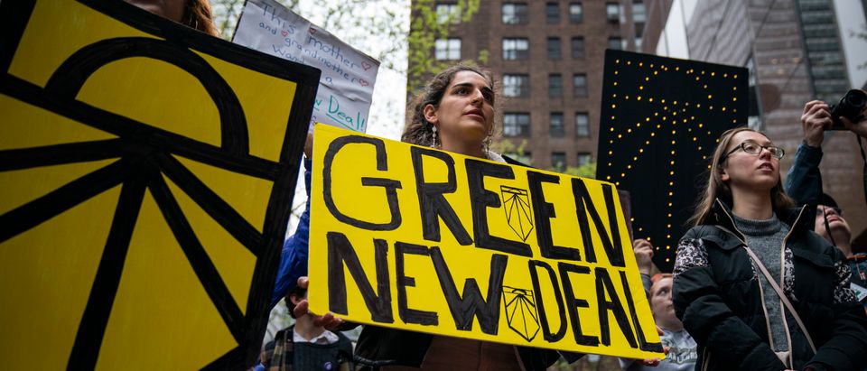 Activists rally in support of proposed "Green New Deal" legislation outside of Senate Minority Leader Chuck Schumer's New York City office, April 30, 2019 in New York City. (Photo by Drew Angerer/Getty Images)