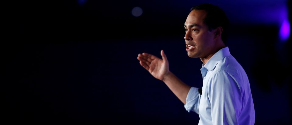 Democratic presidential candidate Julian Castro attends the SEIU's Unions for All summit in Los Angeles, California, U.S., Oct. 4, 2019. REUTERS/Eric Thayer