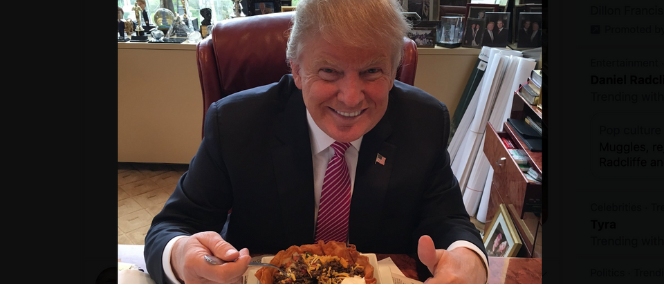 Donald Trump tweeted about taco bowls for Cinco de Mayo in 2016. (Screenshot Twitter: Donald J. Trump, @realDonaldTrump)