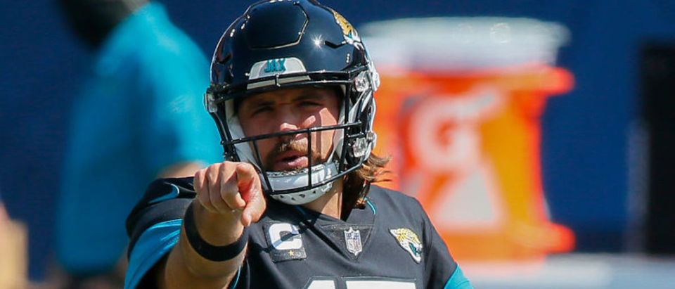 NASHVILLE, TENNESSEE - SEPTEMBER 20: Quarterback Gardner Minshew #15 of the Jacksonville Jaguars warms up prior to a game against the Tennessee Titans at Nissan Stadium on September 20, 2020 in Nashville, Tennessee. (Photo by Frederick Breedon/Getty Images)