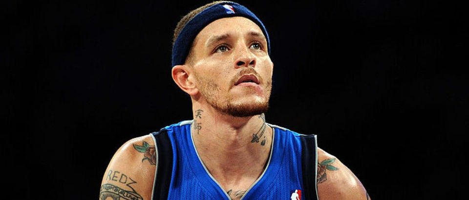 LOS ANGELES, CA - APRIL 15: Delonte West #13 of the Dallas Mavericks shoots a free throw during a 112-108 loss to the Los Angeles Lakers at Staples Center on April 15, 2012 in Los Angeles, California. (Photo by Harry How/Getty Images)