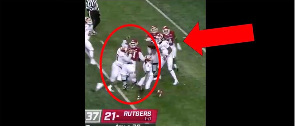Rutgers (Credit: Screenshot/Twitter Video https://twitter.com/cfbonfox/status/1322676330270498816)