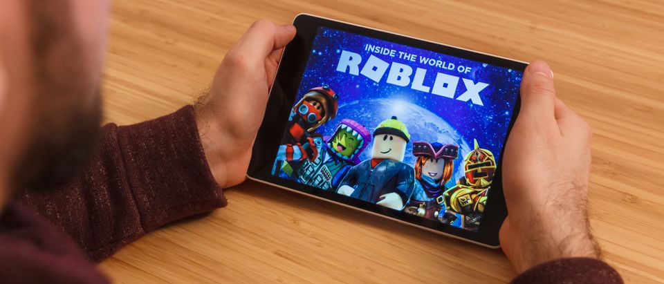 Video Game Platform Roblox Made More Than 1 Billion In The Last 9 Months Selling Digital Currency The Daily Caller - roblox selling game