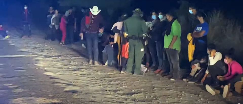 PATRIOTS ONLY: Watch Law Enforcement Detain Migrants Crossing Into US Illegally
