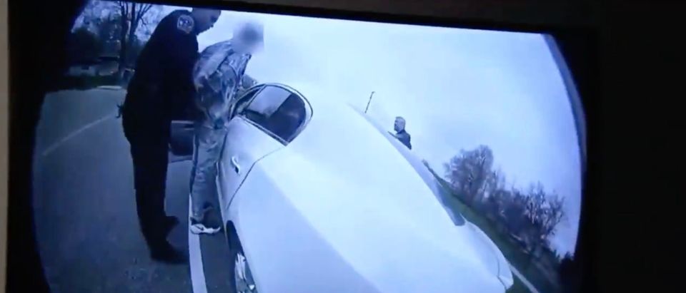 Body cam footage captures the moment 20 year-old Daunte Wright was killed by police during a traffic stop [Twitter:Screenshot:The Recount]