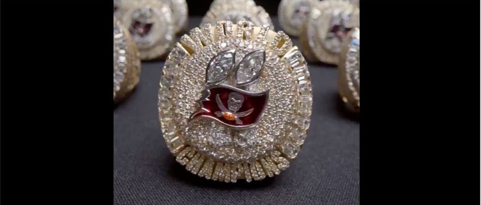 Tom Brady and Buccaneers Get 319 Diamond Super Bowl Rings