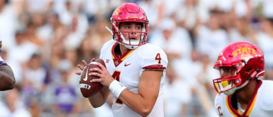 FORT WORTH, TX - SEPTEMBER 29: Zeb Noland #4 of the Iowa State Cyclones looks for an open receiver against the TCU Horned Frogs in the first half at Amon G. Carter Stadium on September 29, 2018 in Fort Worth, Texas. (Photo by Tom Pennington/Getty Images)